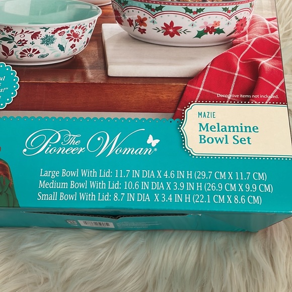 The Pioneer Woman Mazie Melamine Bowl Set - Picture 5 of 10